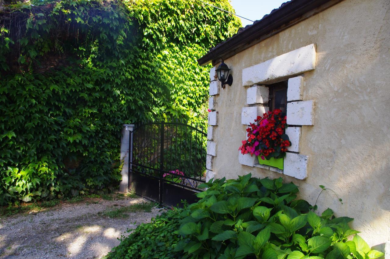 Domaine De Potofayol Bed & Breakfast Lacropte Екстериор снимка