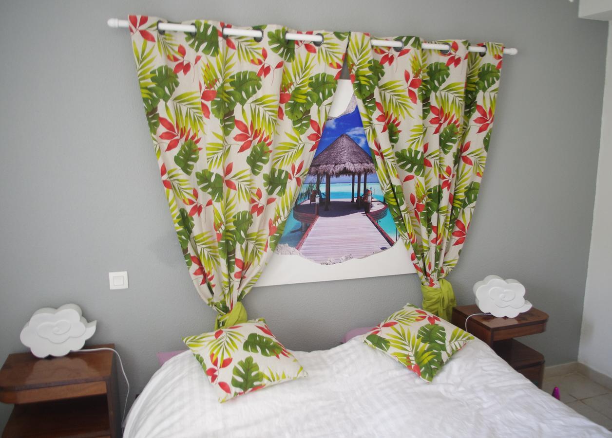 Domaine De Potofayol Bed & Breakfast Lacropte Екстериор снимка
