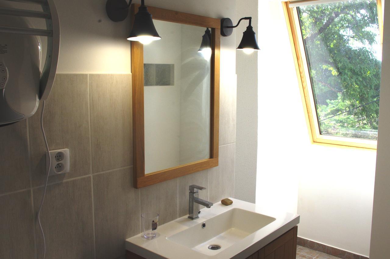 Domaine De Potofayol Bed & Breakfast Lacropte Екстериор снимка