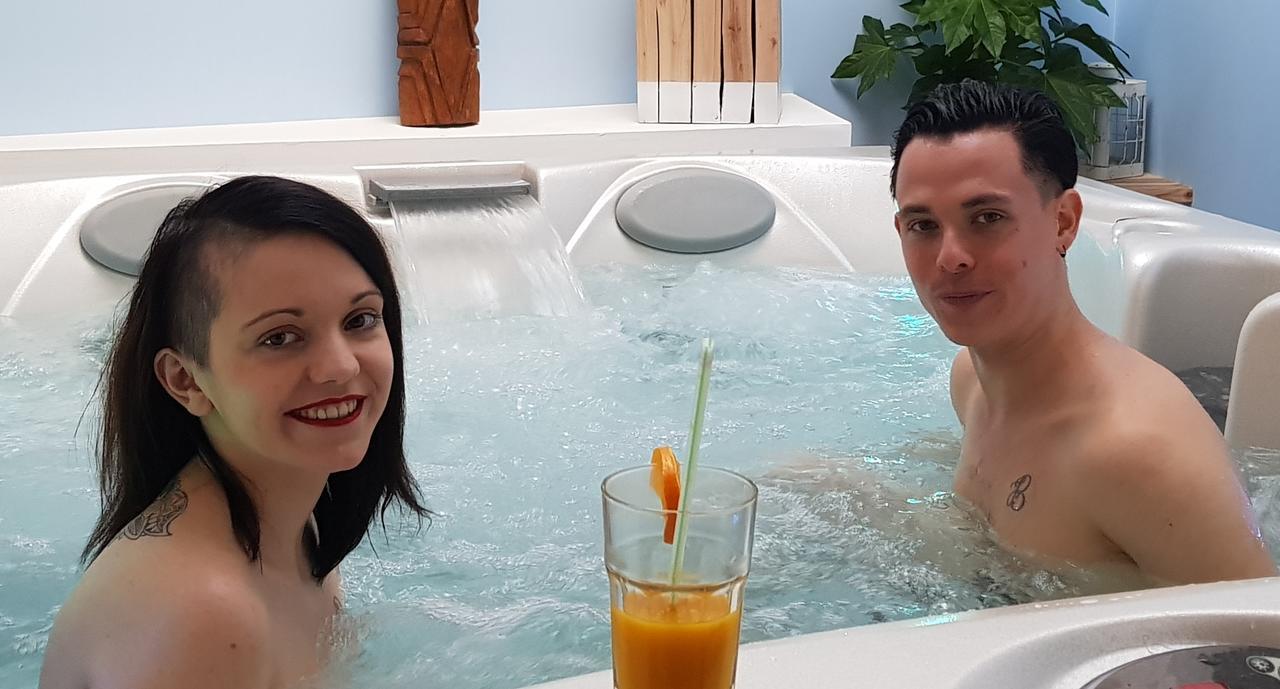 Domaine De Potofayol Bed & Breakfast Lacropte Екстериор снимка